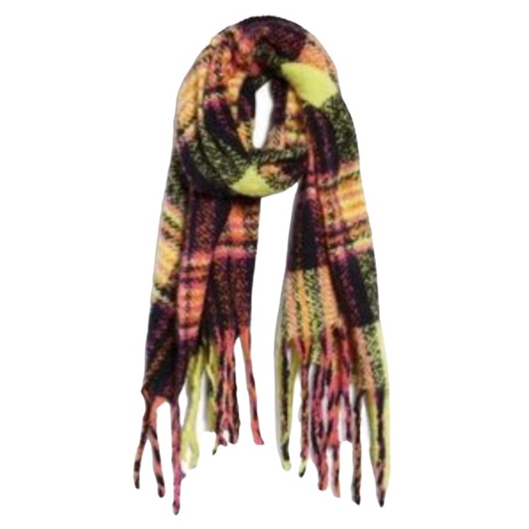 NEW Nordstrom Knit Green Plaid Scarf With Fringe - Picture 15 of 15